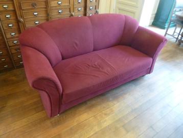 2 zetels/sofa's/banken bordeau 2-zit en 3-zit beschikbaar voor biedingen