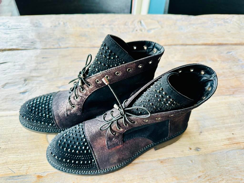 Zwarte laarzen met studs maat 41, Zwart, Lage of Enkellaarzen, Nieuw, Ophalen of Verzenden