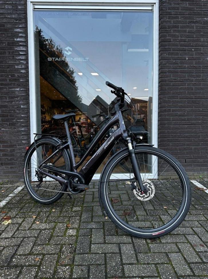 Specialized COMO 4.0 LOW ENTRY 700C NB CSTUMBR/BLK/CHRM L ca, Fietsen en Brommers, Elektrische fietsen, Gebruikt, Overige merken