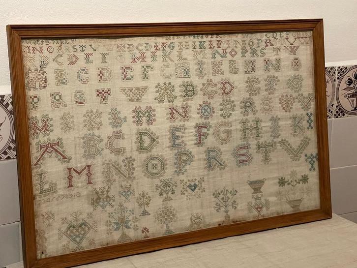 18de eeuw  Friese letterlap merklap proeflap volkskunst, Antiek en Kunst, Antiek | Overige Antiek, Ophalen of Verzenden