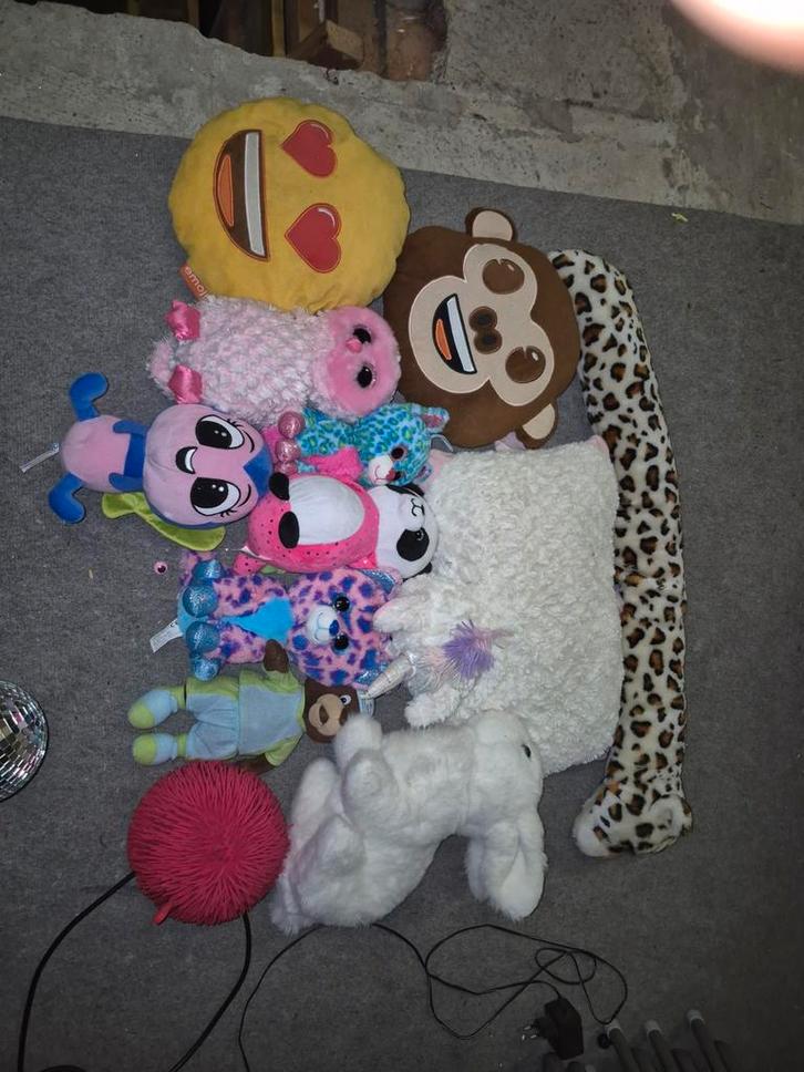 Knuffelbeestjes verzameling, Kinderen en Baby's, Speelgoed | Knuffels en Pluche, Gebruikt, Overige typen, Ophalen