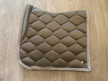 Paardenspullen : dekjes / dekens / tuig beschikbaar voor biedingen