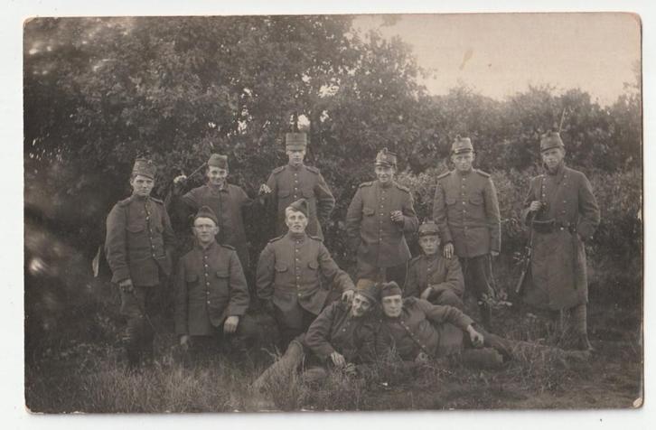 fotokaart militairen 10e regiment infanterie mobilisatie WOI, Verzamelen, Militaria | Algemeen, Landmacht, Foto of Poster, Nederland