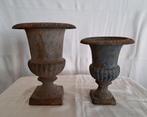 2 prachtige oude louvre vazen gietijzer brocante tuinvazen, Ophalen of Verzenden