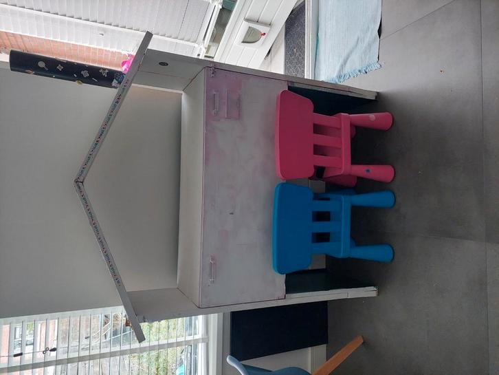 uniek kinderbureau van steigerhout, Diversen, Bureau-accessoires, Gebruikt, Ophalen