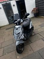 Piaggio zip 4t 2018 FULL option laatste carburateur versie, Fietsen en Brommers, Scooters | Piaggio, Ophalen, Maximaal 45 km/u