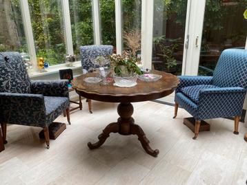 Antiek Hollands Biedermeijer ronde tafel op een poot Mahonie beschikbaar voor biedingen