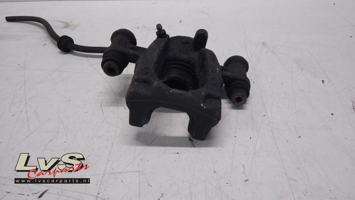 Remklauw (Tang) links-achter van een Mercedes Vito, Auto-onderdelen, Remmen en Aandrijving, Mercedes-Benz, Gebruikt, 3 maanden garantie