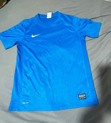 Te koop z. g.a.n. €10. beschikbaar voor biedingen