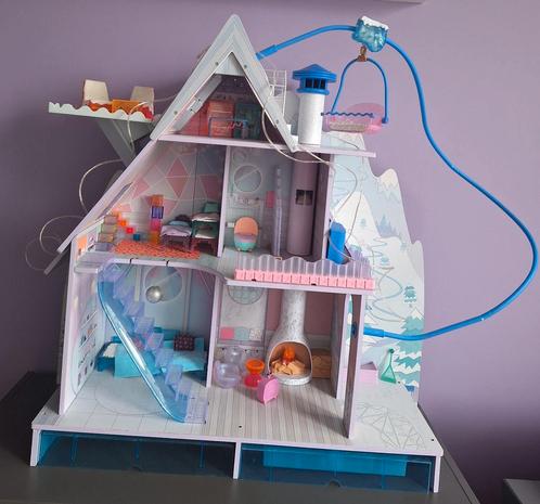 LOL winterchalet, Kinderen en Baby's, Speelgoed | Poppenhuizen, Gebruikt, Poppenhuis, Ophalen