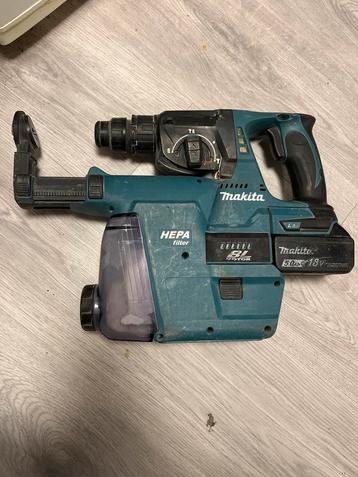 Makita Boor- en Breekhamer met HEPA filter beschikbaar voor biedingen