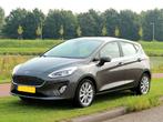 Ford Fiësta 1.0 titanium Ecoboost 100pk 5dr 2017 Grijs, Auto's, Ford, Voorwielaandrijving, 1063 kg, 580 kg, 100 pk