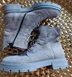 MANFIELD BEIGE SUEDE VETERBOOT MAAT 42, Verzenden, Beige, Lage of Enkellaarzen, Zo goed als nieuw