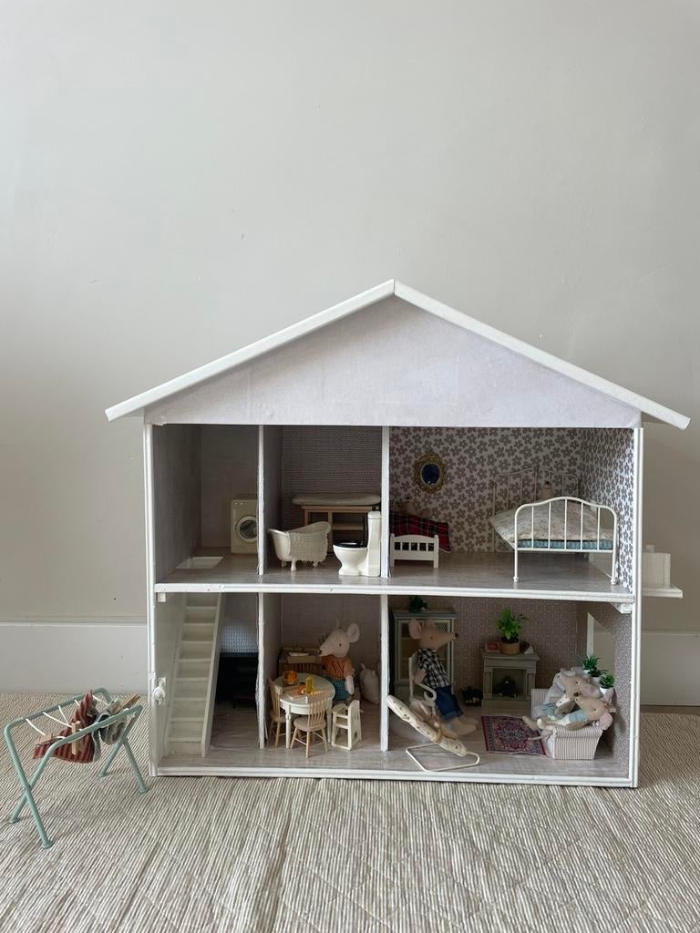 Gezellig poppenhuis (bijvoorbeeld voor muizen), Ophalen, Gebruikt, Poppenhuis