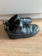 Maat 26 Nike zwarte schoenen kinderschoenen klittenband, Kinderen en Baby's, Babykleding | Schoentjes en Sokjes, Schoentjes, Ophalen of Verzenden