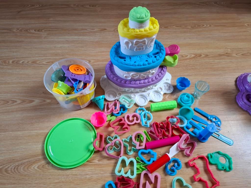 Play Doh Cake Mountain met Accessoires, Ophalen of Verzenden, Gebruikt