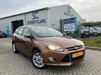 Ford Focus 1.0 Ecoboost Wagon 2013 Bruin Clima Trekhaak LMV, Zwart, Bruin, Origineel Nederlands, Handgeschakeld