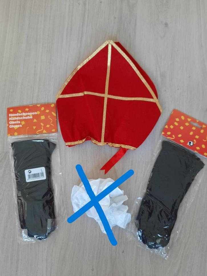 2 x Pietenhandschoenen + mijter., Diversen, Sinterklaas, Nieuw, Ophalen of Verzenden