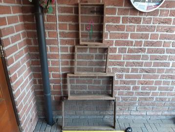Brocante antieke zeef, bollen,uien of bonen droogrek beschikbaar voor biedingen