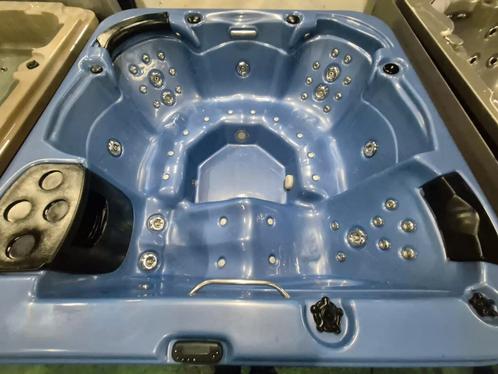 ‼️WIJ RUIMEN OP NU SPOTGOEDKOOP‼️213 x 213 x 88‼️6 pers, Tuin en Terras, Bubbelbaden en Hottubs, Gebruikt, Filter, Ophalen of Verzenden