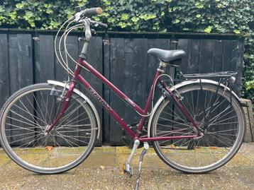 Damesfiets Giant Squadron in nette staat beschikbaar voor biedingen