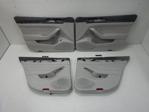 VW Passat B8 Facelift Variant Deurpanelen Set Leer Rollo, Auto-onderdelen, Interieur en Bekleding, Volkswagen, Gebruikt, Ophalen of Verzenden