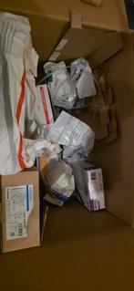 Doos vol verpleegartikelen - Gaas, Handschoenen etc., Ophalen
