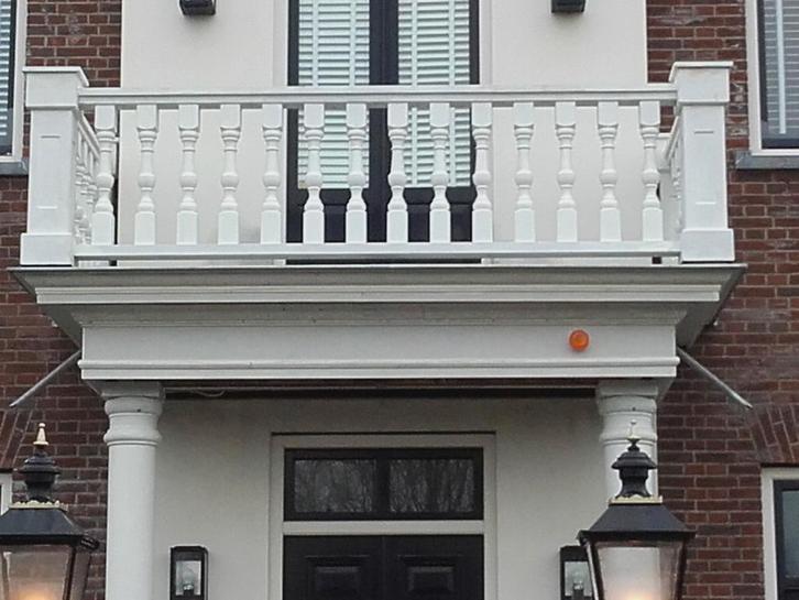 balkonhek op maat gemaakt en geplaatst, Diensten en Vakmensen, Timmerlieden en Meubelmakers, Deuren of Kozijnen, Keukens, Meubels