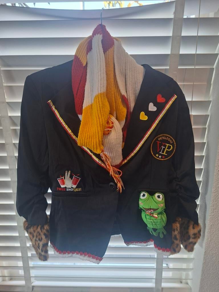 Oeteldonk Dames Jasje - Maat S, Carnaval, Ophalen of Verzenden, Zo goed als nieuw, Kleding