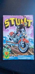 Stunt  classic strip boek nr 5  1977, Boeken, Stripboeken, Eén stripboek, Ophalen of Verzenden, Gelezen