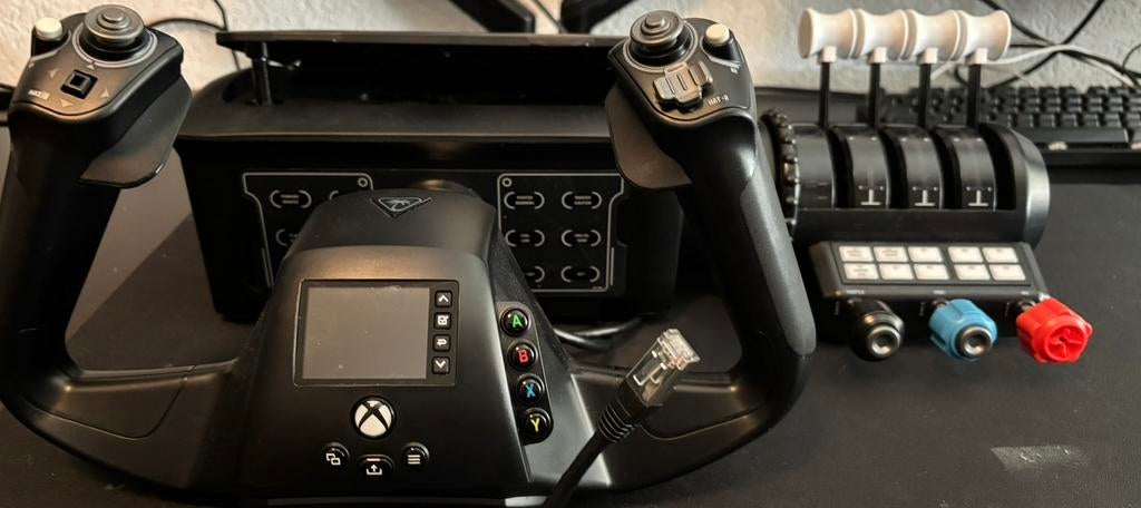 Turtle beach vliegstuur, Spelcomputers en Games, Ophalen, Zo goed als nieuw, Controller, Xbox Series S