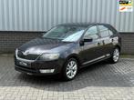Skoda Rapid Spaceback 1.2 TSI Greentech Ambition Businesslin, Auto's, Skoda, Voorwielaandrijving, Euro 5, Gebruikt, Zwart