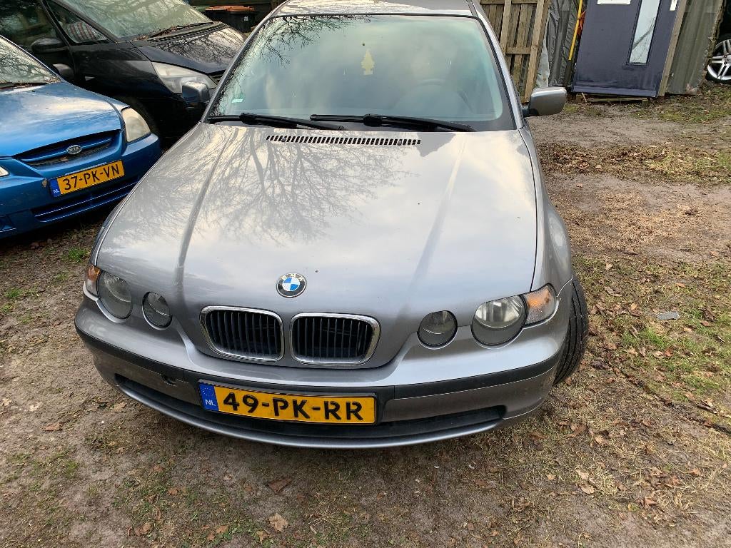 BMW 316 TI COMPACT ORGINEEL NL OPTIES EN NAP EN NIEUWE APK, Auto's, BMW, Voorwielaandrijving, Stof, 1250 kg, 4 cilinders