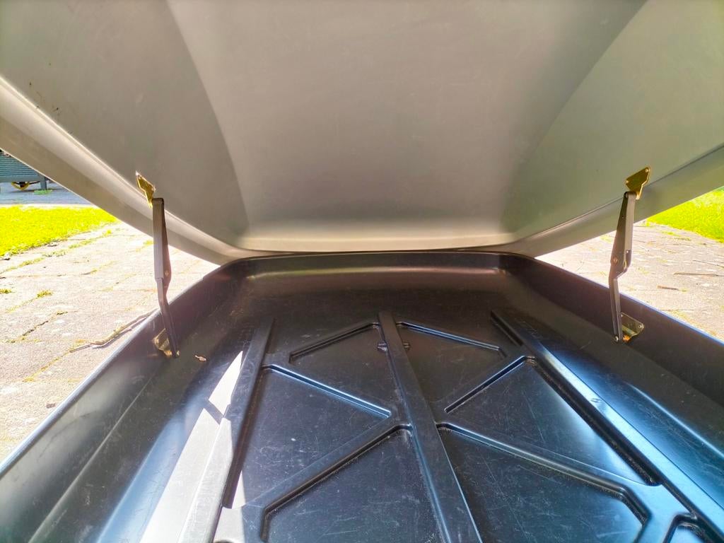 Thule Liberty 100 Dakkoffer - Compleet met 2 sleutels, Ophalen, Gebruikt