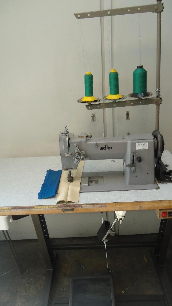 Industrie Naaimachine Adler  2 Naalds 3 Voudig transport(167, Hobby en Vrije tijd, Naaimachines en Toebehoren, Overige merken