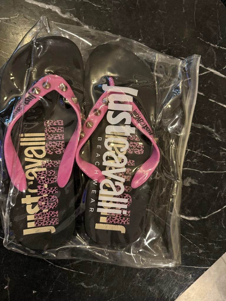Just Cavalli slippers zwart met roze bandjes, Kleding | Dames, Ophalen of Verzenden, Nieuw, Zwart, Slippers