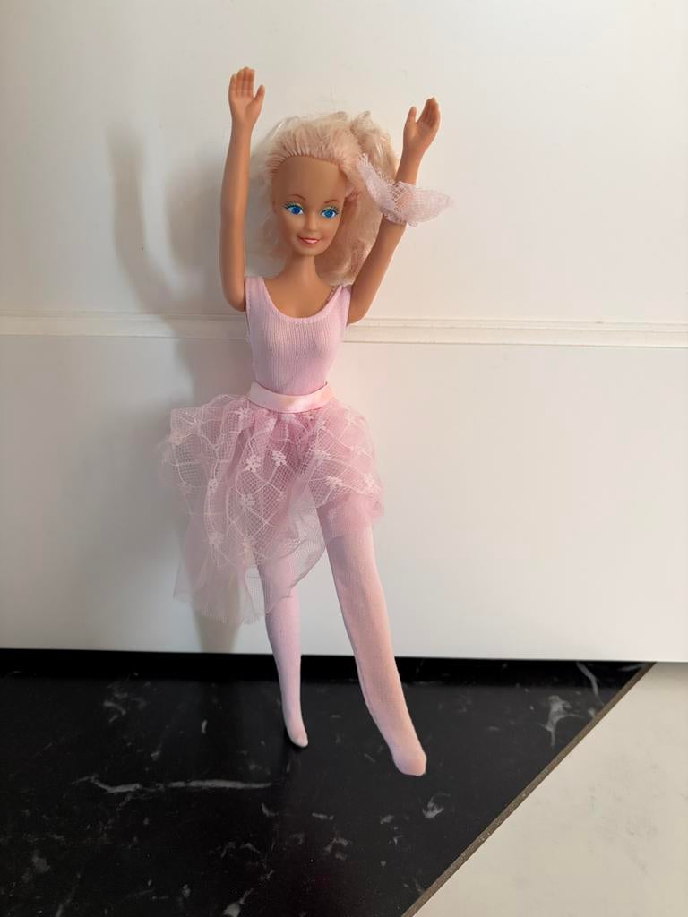 Barbie ballerina, Kinderen en Baby's, Ophalen of Verzenden, Gebruikt