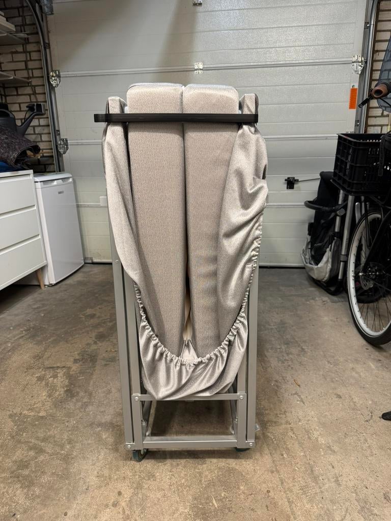 Vouwbed / logeerbed (200x90cm), Ophalen, 90 cm, Eenpersoons, Zo goed als nieuw