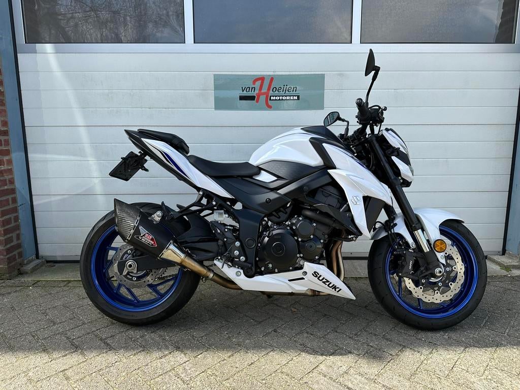 Suzuki GSX-S750 ABS YOSHIMURA (bj 2020), Motoren, Motoren | Suzuki, Bedrijf, 749 cc, Sport, Meer dan 35 kW