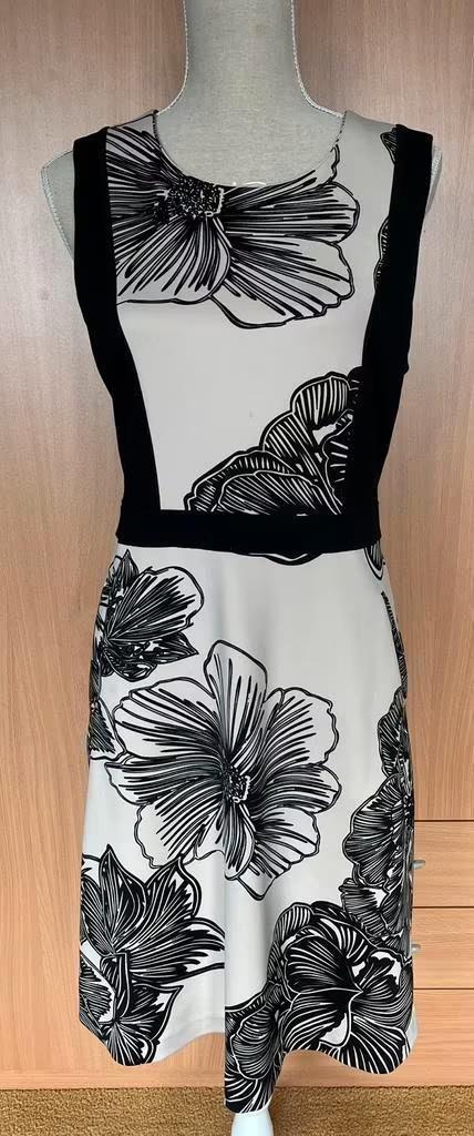 Expresso jurk maat 42[v], Kleding | Dames, Jurken, Zo goed als nieuw, Maat 42/44 (L), Zwart, Knielengte, Ophalen of Verzenden