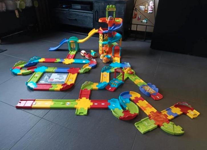 VTech Toet Toet Auto's racebaan met toren en auto's, Kinderen en Baby's, Speelgoed | Vtech, Zo goed als nieuw, Ophalen of Verzenden