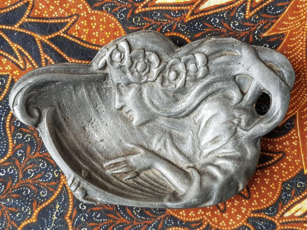 Origineel antiek Art Nouveau schaaltje uit Frankrijk 13,3 cm
