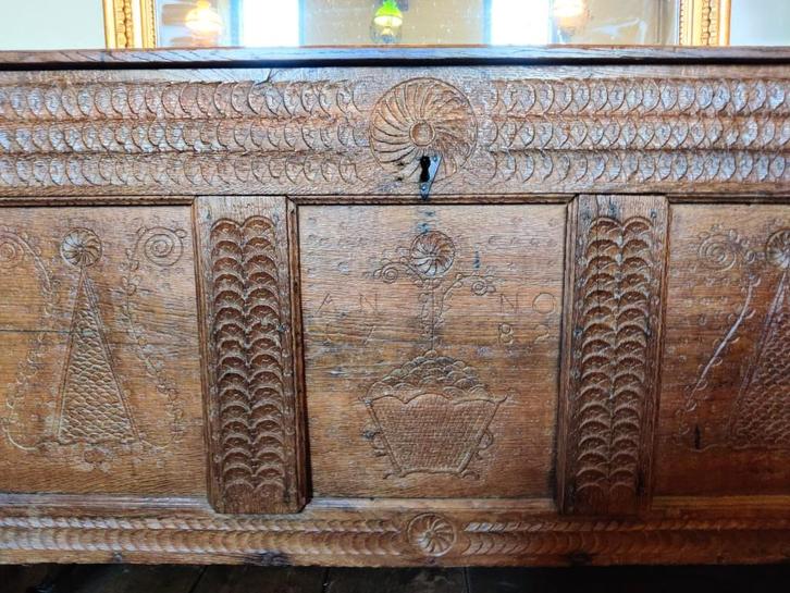 Antieke kist uit 1783, Huis en Inrichting, Woonaccessoires | Kisten, Gebruikt, 75 cm of meer, 125 cm of meer, 50 tot 100 cm, Eikenhout