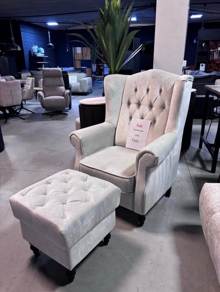 Oor fauteuil met voetenbankje - Velvet stof, Huis en Inrichting, Fauteuils, Ophalen, Zo goed als nieuw, Stof, 75 tot 100 cm