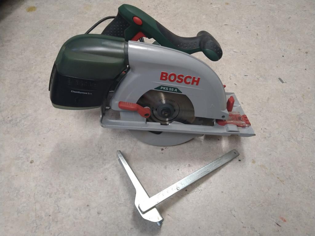 Bosch PKS 55a cirkelzaag, Doe-het-zelf en Verbouw, Gereedschap | Zaagmachines, Gebruikt, Cirkelzaag, Ophalen of Verzenden, 30 tot 70 mm