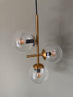 Hanglamp Goud Mat met 3 Glazen Bollen, 2 beschikbaar, Ophalen, Zo goed als nieuw, Metaal, 50 tot 75 cm