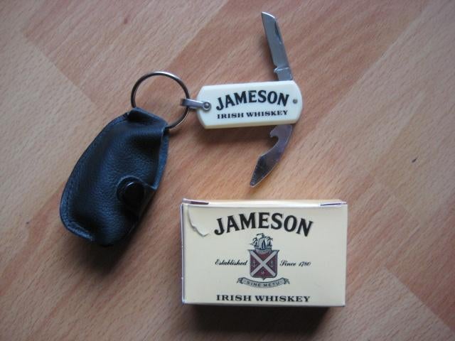 Zakmesje Jameson whiskey sleutelhanger, Ophalen of Verzenden, Zo goed als nieuw, Gebruiksvoorwerp