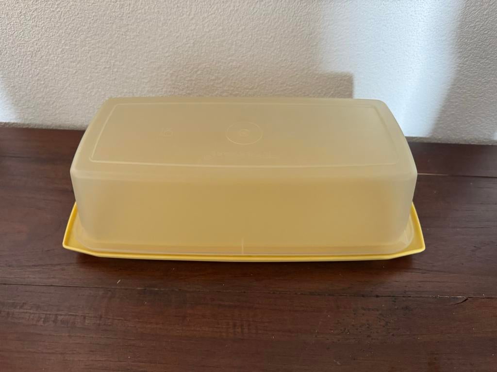 Tupperware cake doos - Geel, Ophalen of Verzenden, Gebruikt, Geel, Bus of Trommel