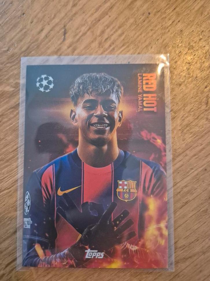 Red Hot Lamine Yamal Topps Match Attax Ultra-Rare Kaart, Verzamelen, Sportartikelen en Voetbal, Ophalen of Verzenden