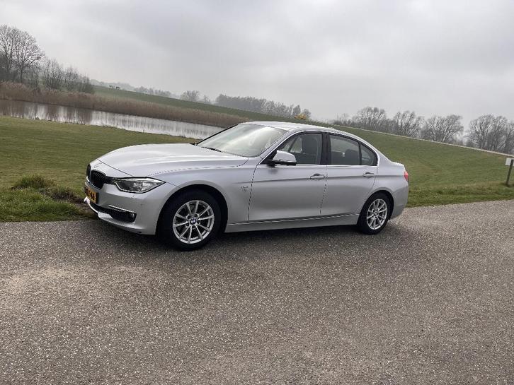 BMW 3-Serie 320I EfficientDynamics Upgrade Edition, Carplay, Auto's, BMW, Particulier, 3-Serie, ABS, Airbags, Airconditioning